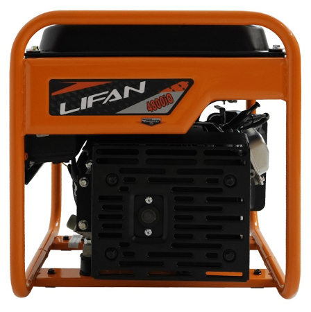 Бензиновый генератор  4800IO